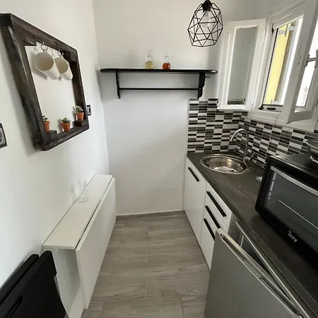 Apartment Kardami *